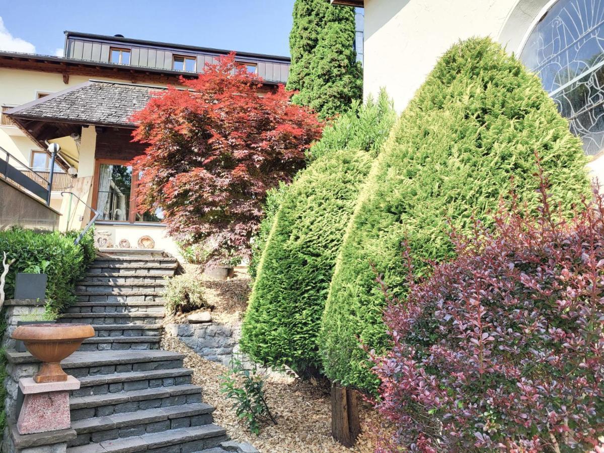 Wanderhotel Garni Cresta Шрунс Екстер'єр фото