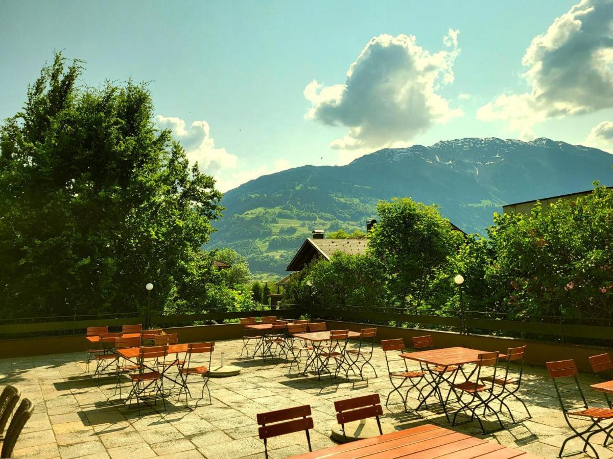 Wanderhotel Garni Cresta Шрунс Екстер'єр фото